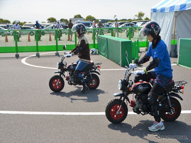 モンキー・くまモンバージョンでバイクデビューする『ファーストバイク体験』