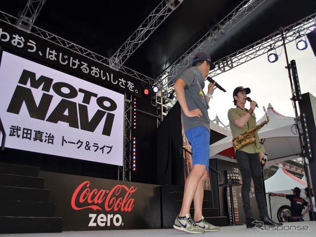 マシンの速度とその耐久性に驚いたという武田真治さん
