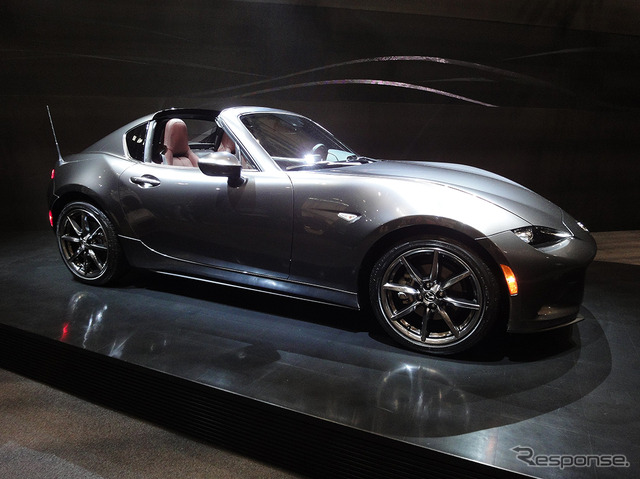 マツダ『MX-5 RF』+フレグランストークセッション(オートモビル カウンシル 2016)