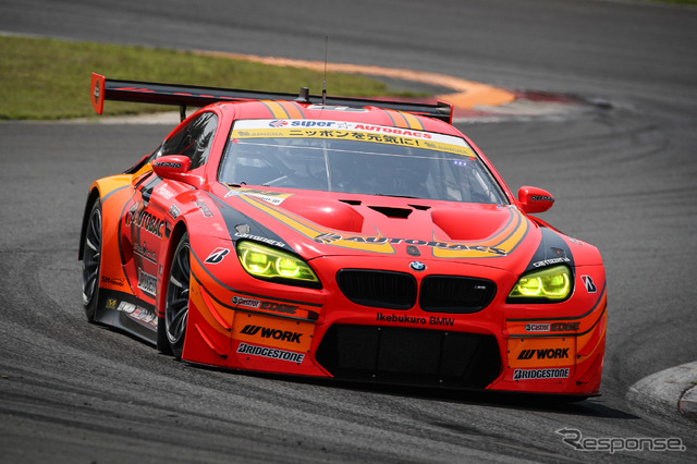 GT300クラス予選1位の#55 BMW M6。