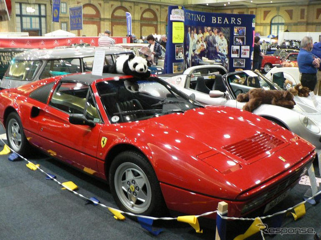 【クラシックカーショー07】フェラーリ 328GTS もお目見え