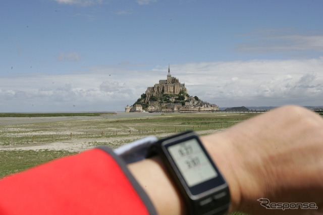 vivoactiveJ HRのスタートボタンを押してモン・サン=ミシェルまで走ってみる