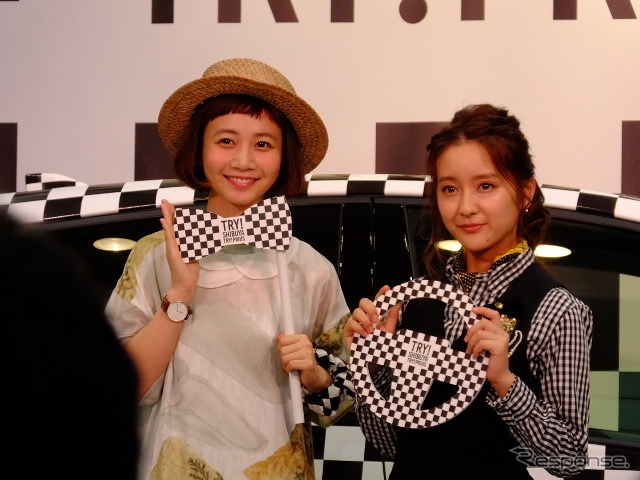 三戸なつめ、生田佳那(チェッカープリウス体験イベント「TRY! SHIBUYA TRY! PRIUS」、8月11~14日、渋谷にて)