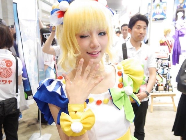 コミケ90を彩ったコンパニオン&コスプレイヤーを紹介!写真約80枚
