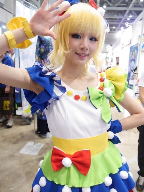 コミケ90を彩ったコンパニオン&コスプレイヤーを紹介!写真約80枚