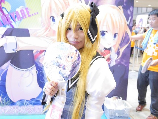 コミケ90を彩ったコンパニオン&コスプレイヤーを紹介!写真約80枚