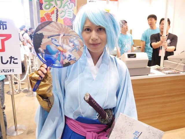コミケ90を彩ったコンパニオン&コスプレイヤーを紹介!写真約80枚