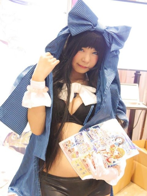 コミケ90を彩ったコンパニオン&コスプレイヤーを紹介!写真約80枚