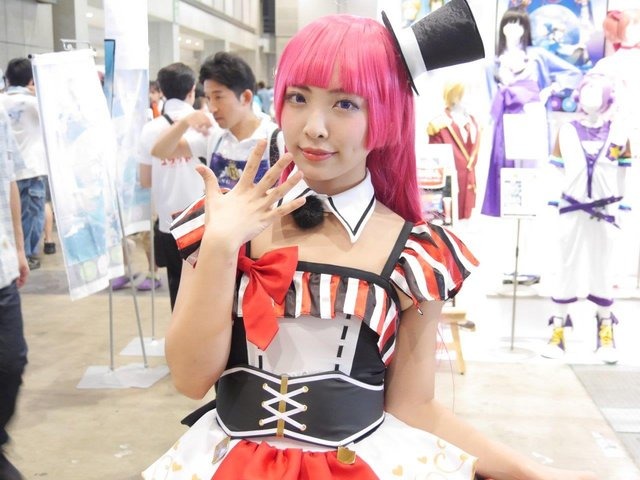 コミケ90を彩ったコンパニオン&コスプレイヤーを紹介!写真約80枚