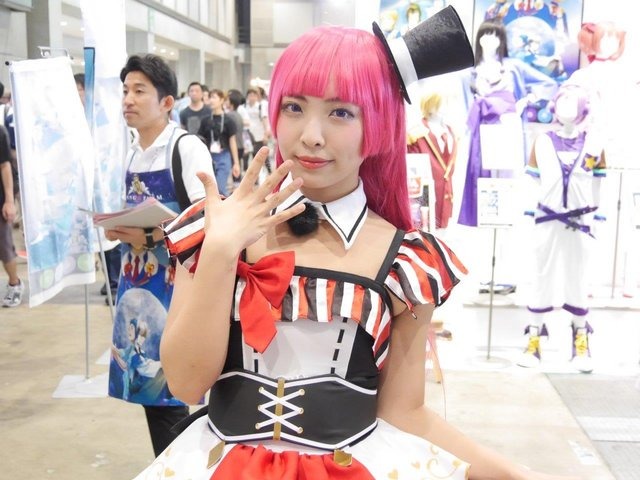 コミケ90を彩ったコンパニオン&コスプレイヤーを紹介!写真約80枚