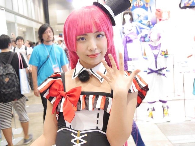 コミケ90を彩ったコンパニオン&コスプレイヤーを紹介!写真約80枚