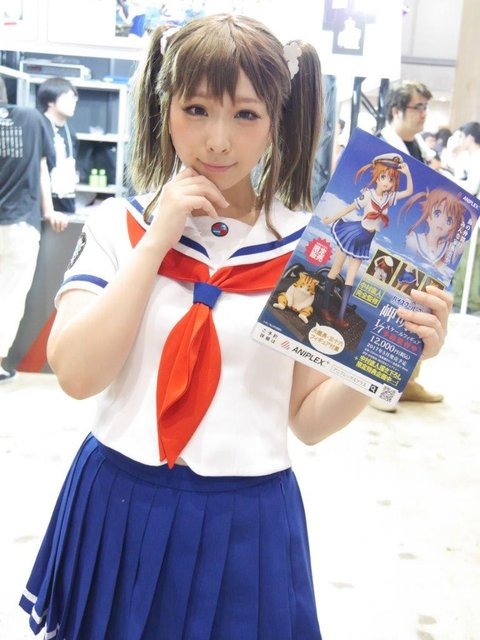 コミケ90を彩ったコンパニオン&コスプレイヤーを紹介!写真約80枚