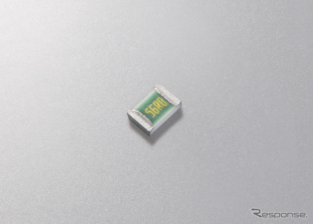 ワイドレンジ化を狙って金属皮膜抵抗を採用している