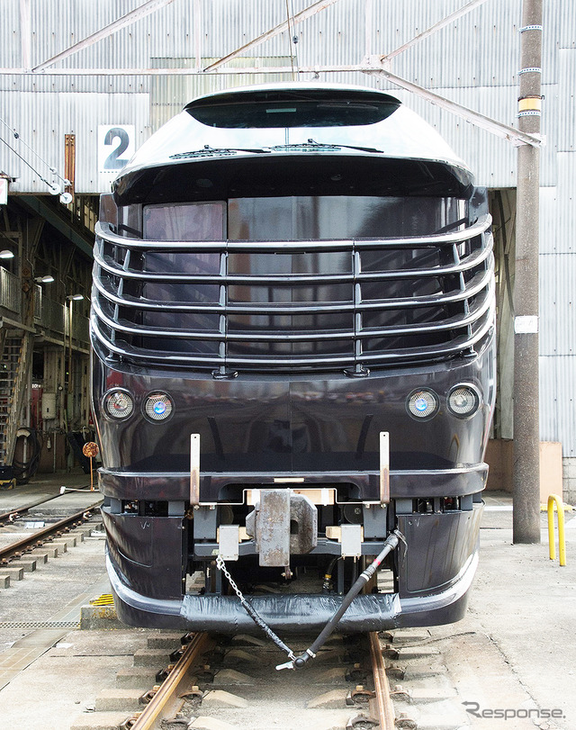 宮原操に入った「トワイライトエクスプレス瑞風」展望デッキ付き先頭車