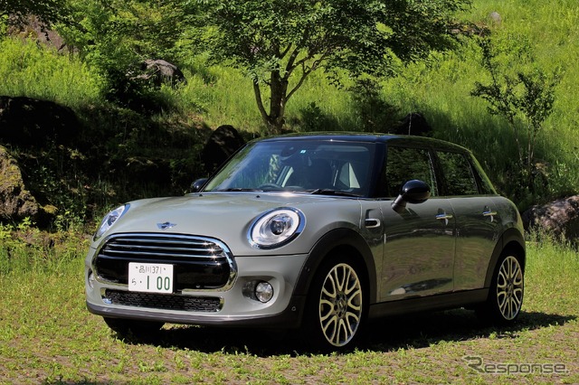 MINI クーパーD 5ドア