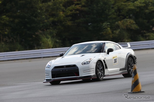 GT-R R35 ドライビングレッスン