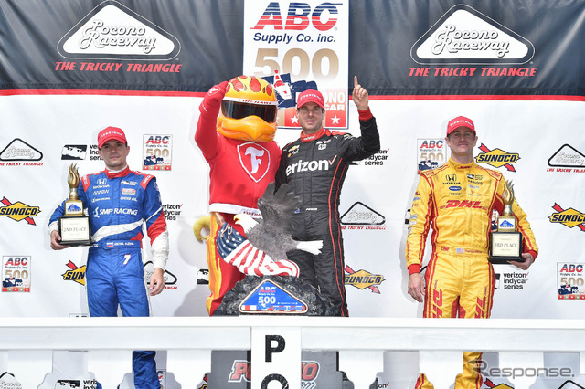 左から2位アレシン、優勝パワー、3位ハンターレイ。