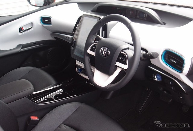 トヨタ プリウスPHV 新型