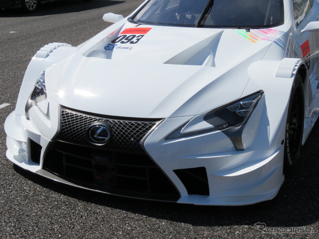 鈴鹿サーキットで公開されたレクサスの来季GT500クラス参戦車『LC500』。