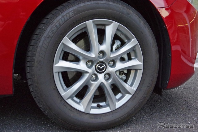 マツダ アクセラ 改良新型(SKYACTIV-D 1.5)