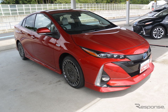トヨタ自動車の新型プリウスPHV