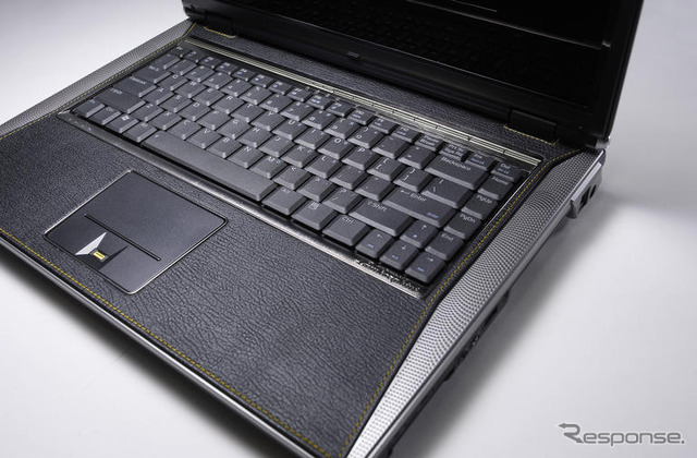 ASUSTeK、ランボルギーニ コラボパソコン第2弾