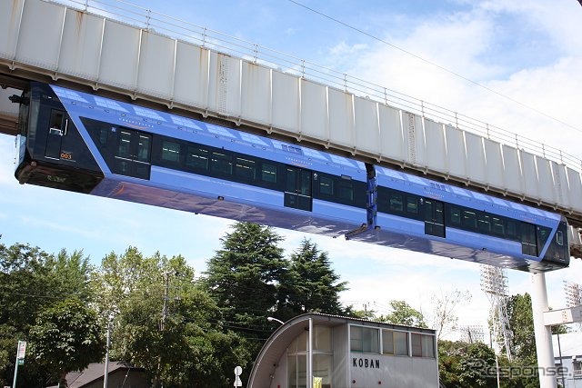 「ちばモノレール祭り2016」では写真の「アーバンフライヤー」運転席の見学イベントなどが行われる。