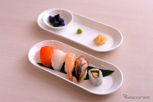 ビジネスクラス / 軽食、お寿司