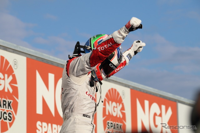 暫定ながらWTCC3年連続チャンピオンとなったホセ・マリア・ロペス