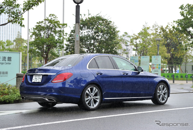 メルセデスベンツ C350eアバンギャルド
