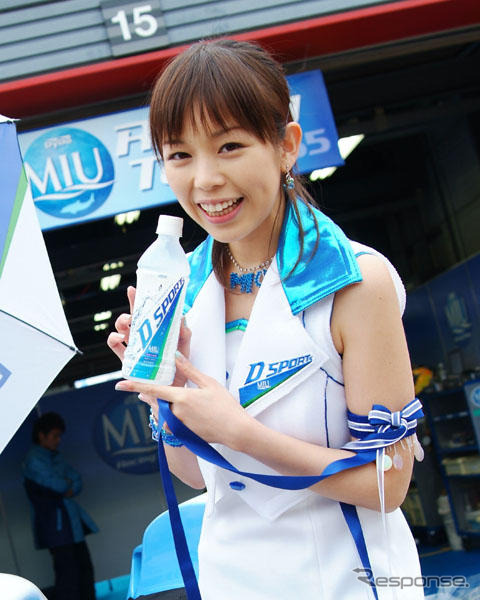 【Today's オートガール】レースクイーン写真蔵…全日本ロードレース選手権