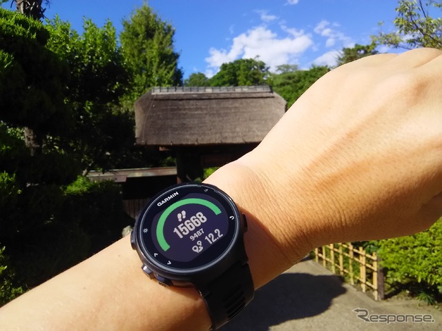 ライフログ機能で1日の歩行数とその達成率を瞬時にチェックできる