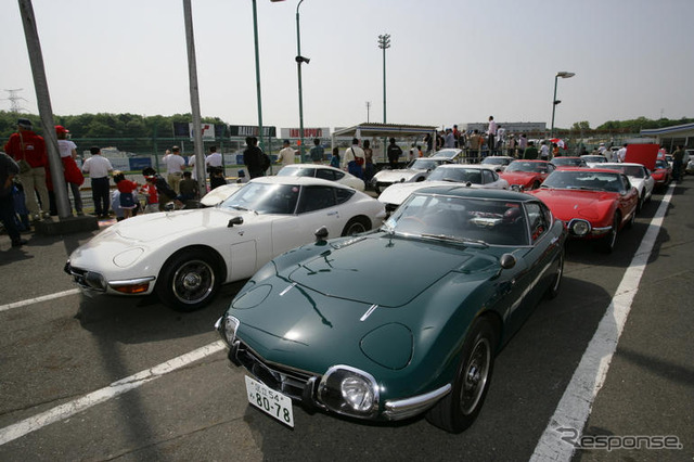 ヒストリックカーからスーパーカーまでOLD/NOW　5月5日