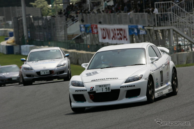 ヒストリックカーからスーパーカーまでOLD/NOW　5月5日