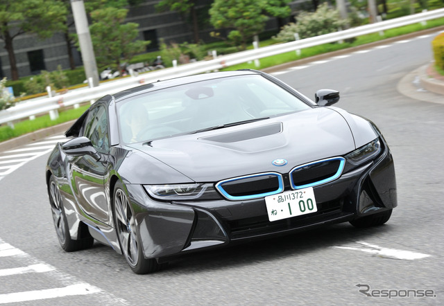 BMW i8