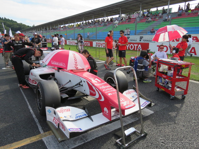 第5戦岡山のレース1を制したのは#41 バンドーン。