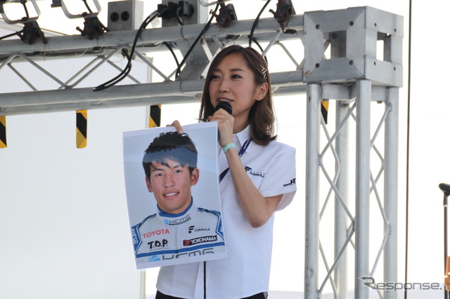 スーパーフォーミュラ女子会トークショー