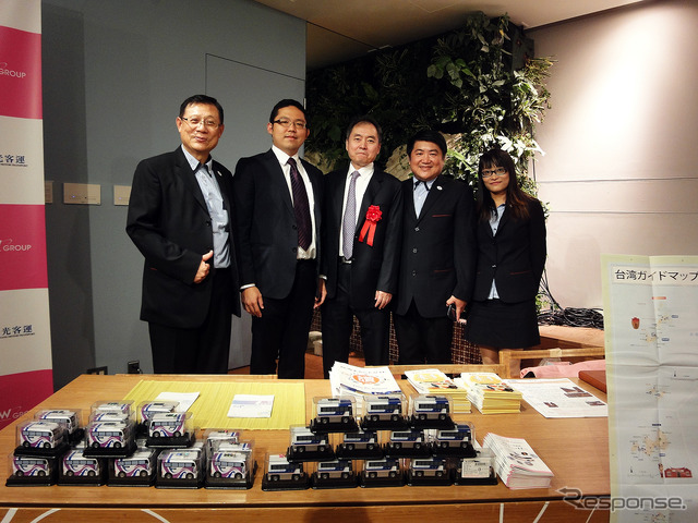 ウィラー・國光客運共同会見（東京、9月13日）。國光客運の幹部陣たち