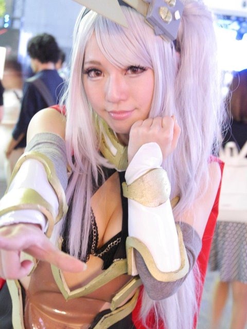 【TGS2016】会場を飾る美人コンパニオンさんを紹介!2日目