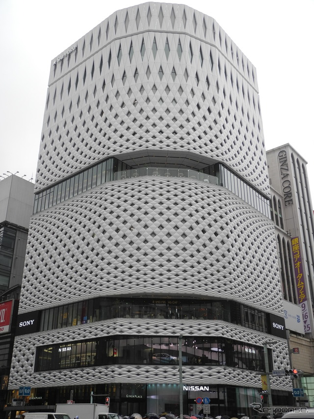 NISSAN CROSSINGが入るGINZA PLACE