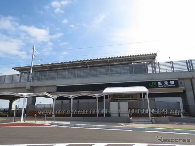 坂元駅:新駅は高架駅。1面1線の単式ホームを採用している。