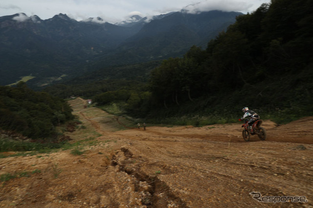 【JNCC 第8戦】台風の傷跡が残る秋晴れのシーサイドバレー［写真蔵］