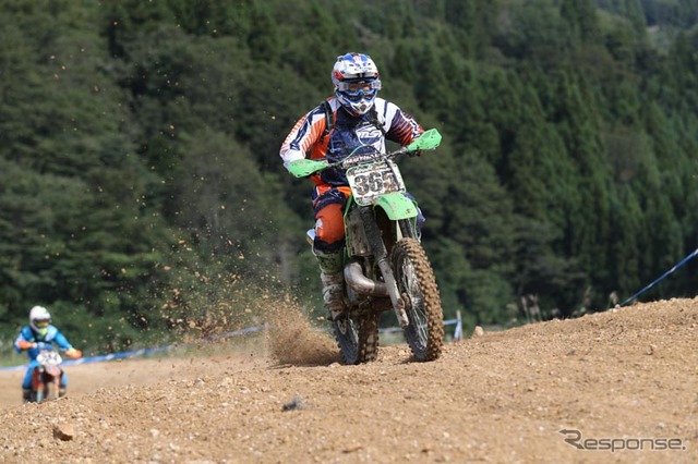 【JNCC 第8戦】台風の傷跡が残る秋晴れのシーサイドバレー［写真蔵］