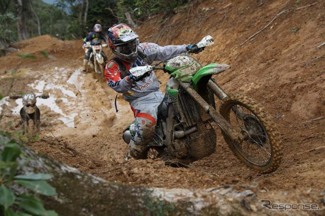 【JNCC 第8戦】台風の傷跡が残る秋晴れのシーサイドバレー［写真蔵］