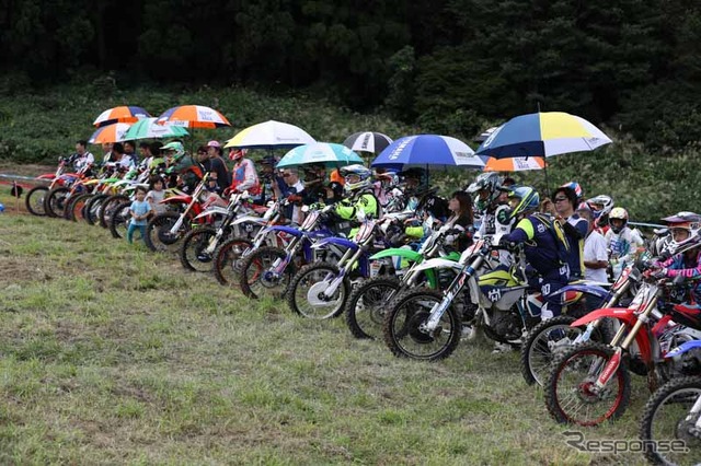 【JNCC 第8戦】台風の傷跡が残る秋晴れのシーサイドバレー［写真蔵］
