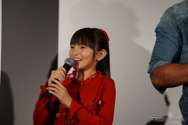鈴木梨央さん