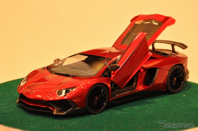 1/24 ランボルギーニ アヴェンタドール LP750-4 SV