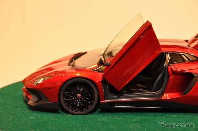 1/24 ランボルギーニ アヴェンタドール LP750-4 SV