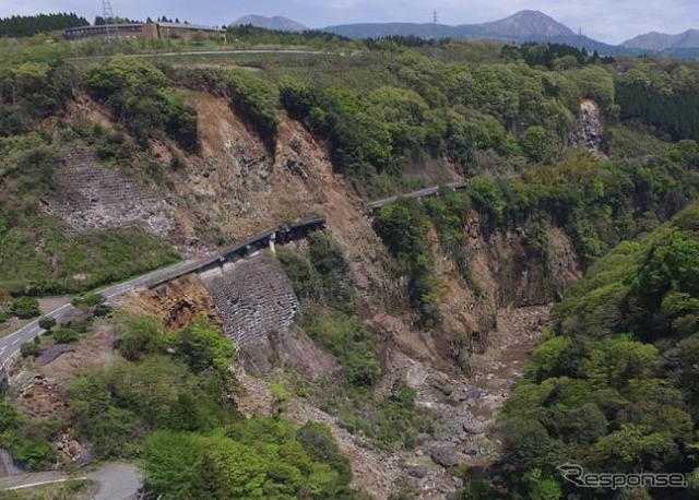 戸下大橋の被災状況