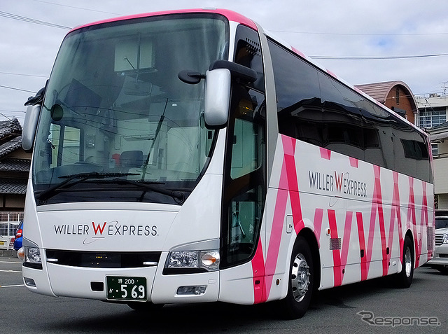 10月7日から関東～関西路線で走り出す WILLER EXPRESS JAPAN の新3列シート車両「Luxia」